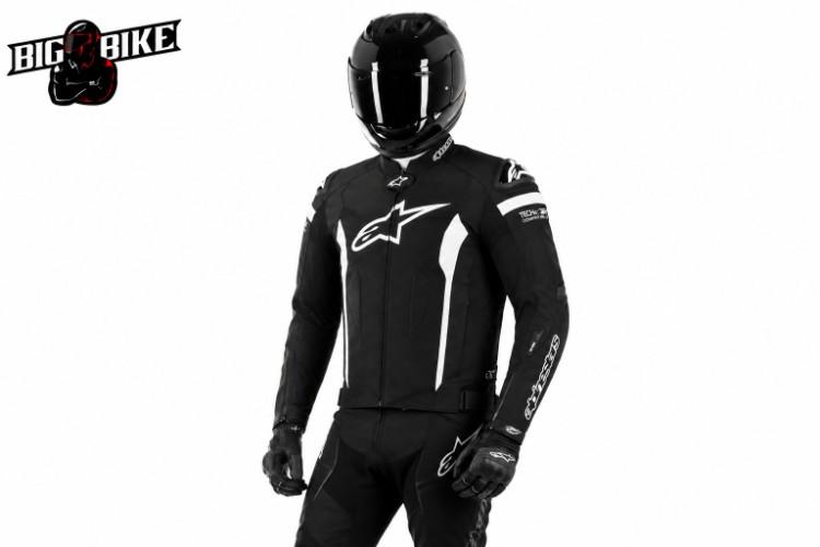 Các vùng co giãn giúp áo Alpinestars Missile Tech Air linh hoạt khi lái xe
