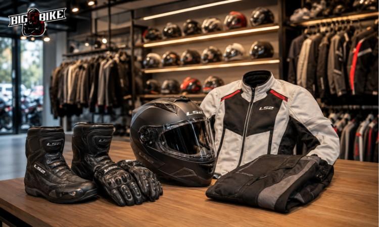 Kiểm tra form và độ vừa vặn của đồ bảo hộ khi thử tại shop